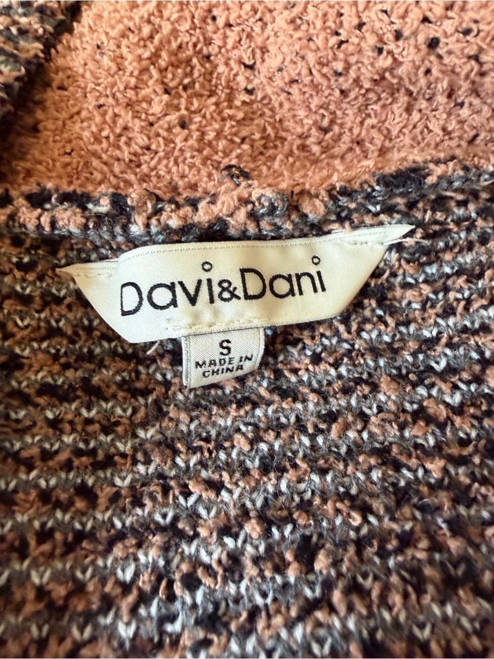 VICI Davi & Dani Southwestern Aztec Knit Button Cardigan Sweater Small - Picture 8 of 10